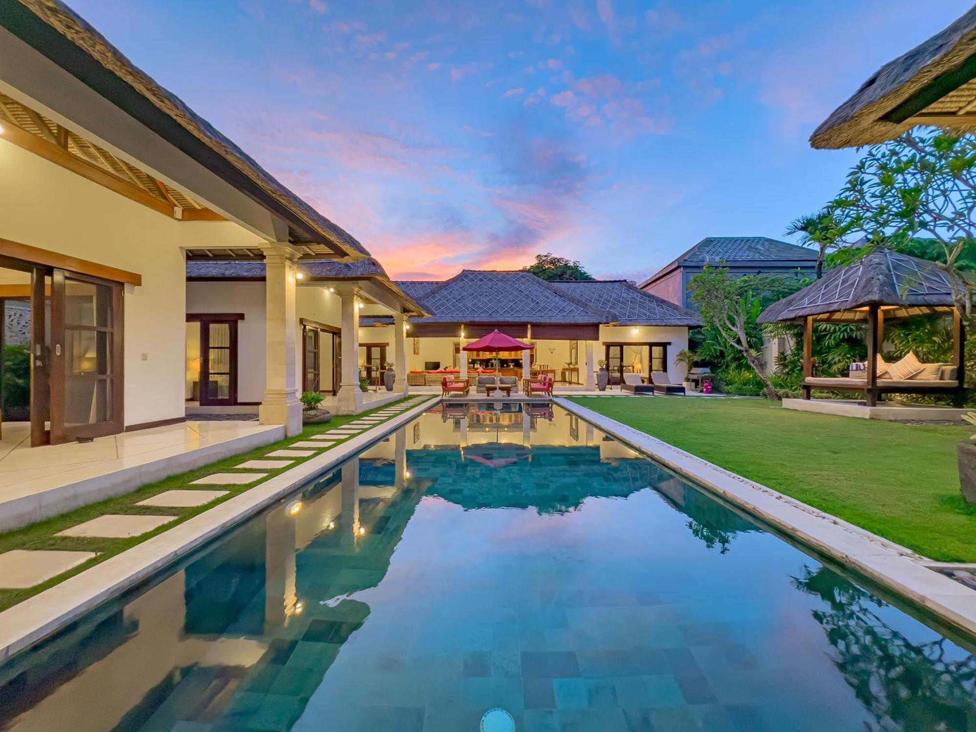 Villa Bugis Drupadi Seminyak Chambre photo