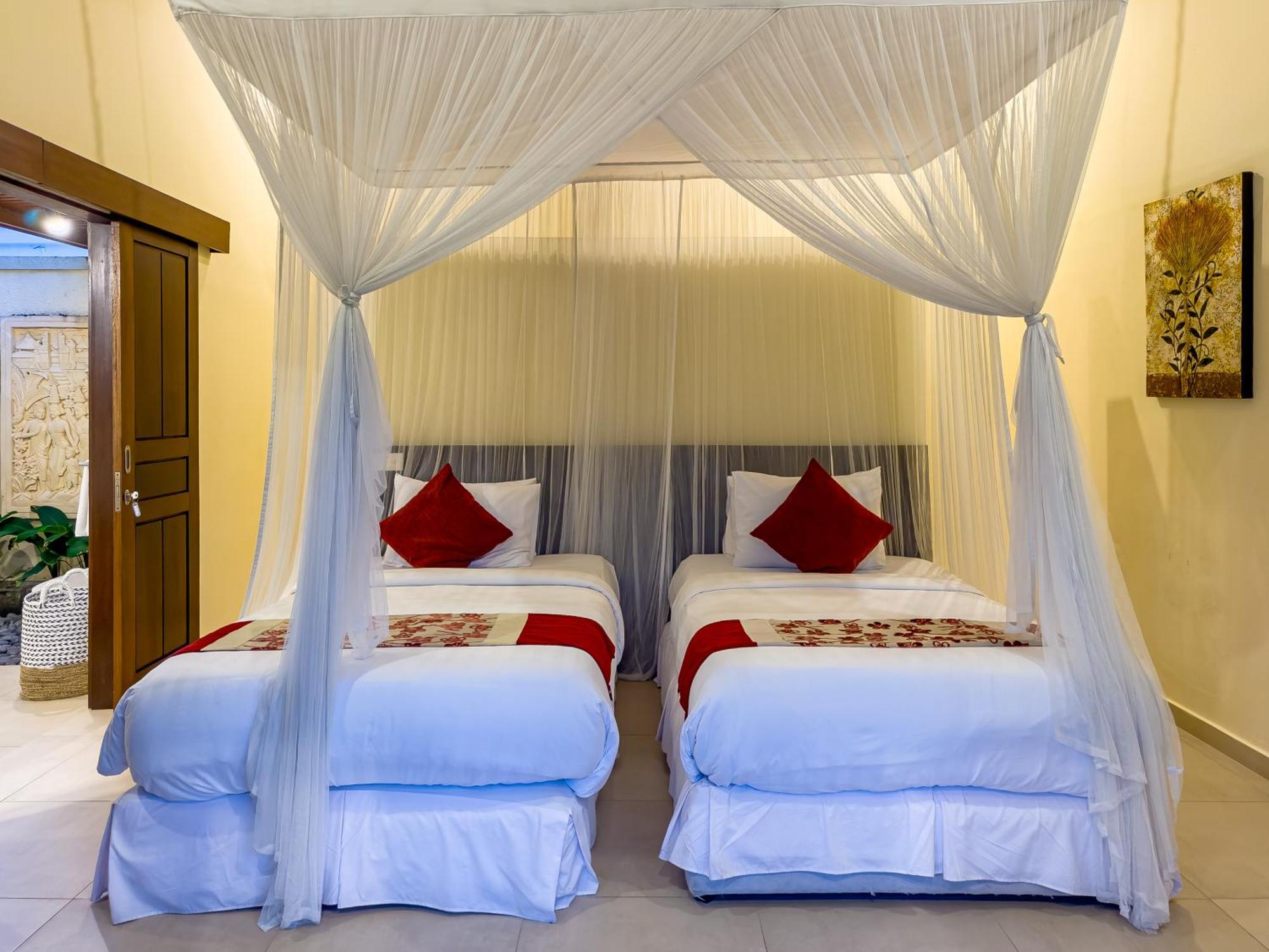 Villa Bugis Drupadi Seminyak Chambre photo