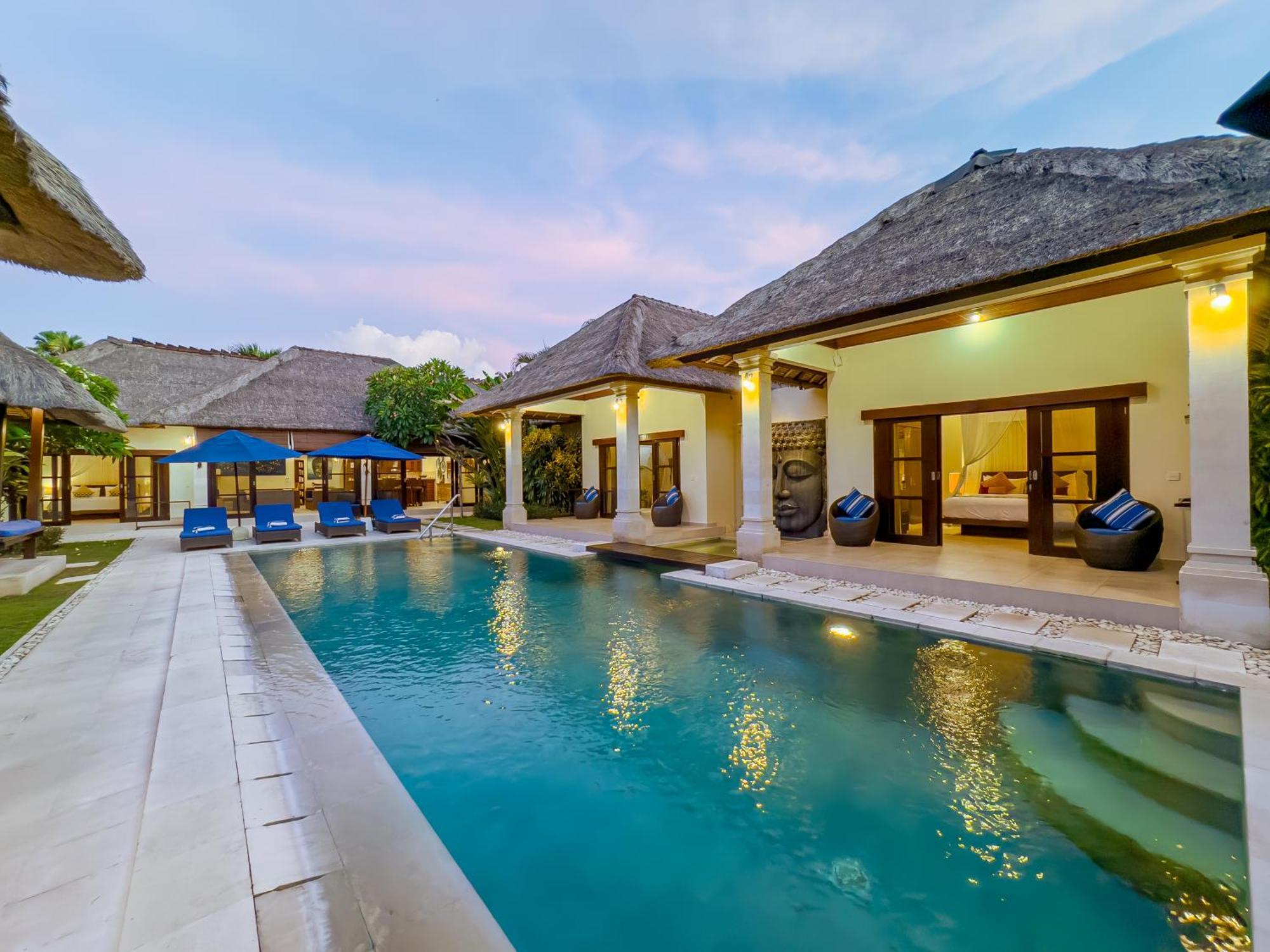 Villa Bugis Drupadi Seminyak Chambre photo