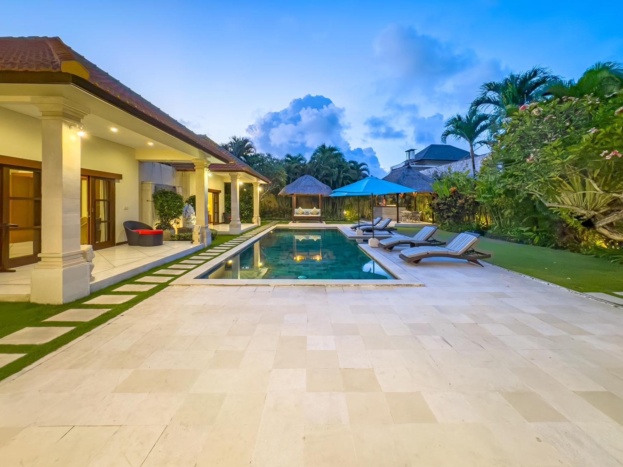 Villa Bugis Drupadi Seminyak Chambre photo