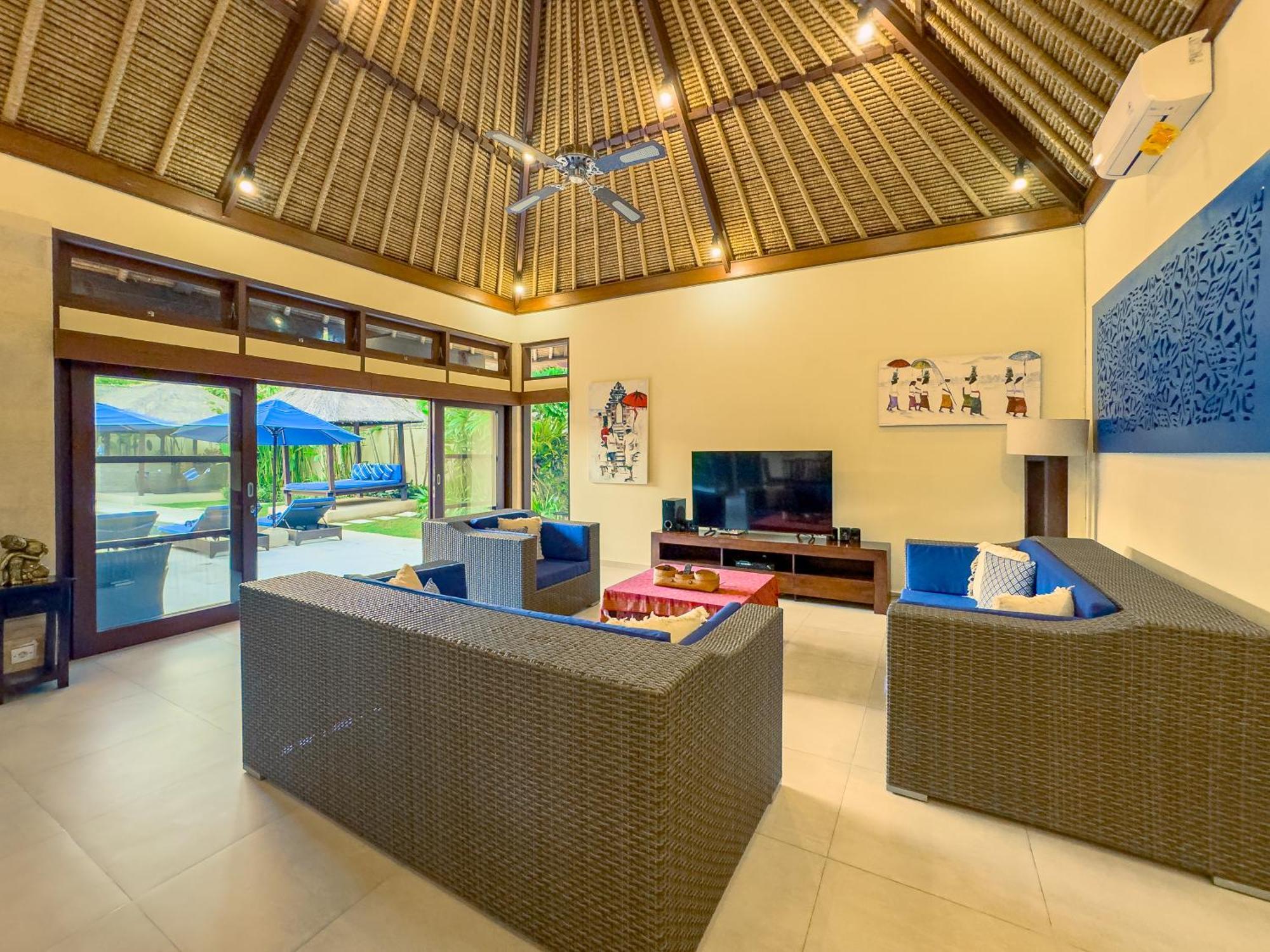 Villa Bugis Drupadi Seminyak Chambre photo