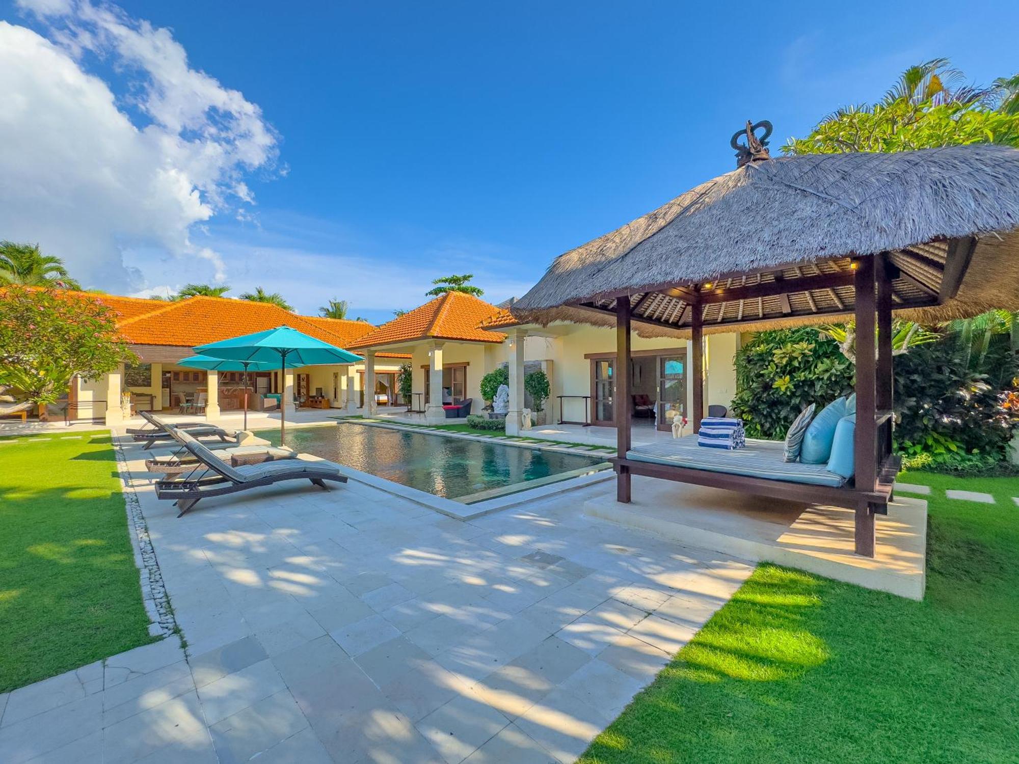 Villa Bugis Drupadi Seminyak Chambre photo