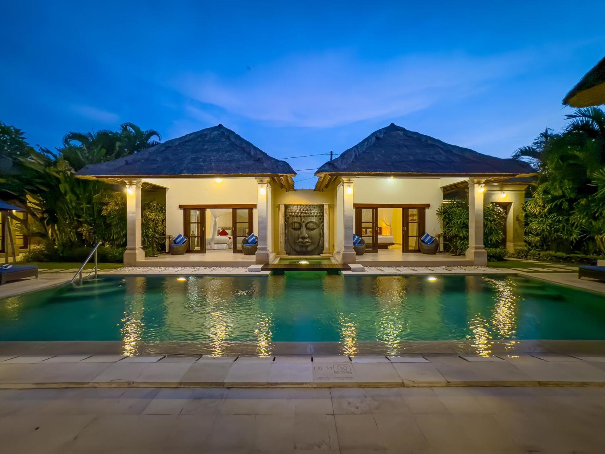 Villa Bugis Drupadi Seminyak Chambre photo
