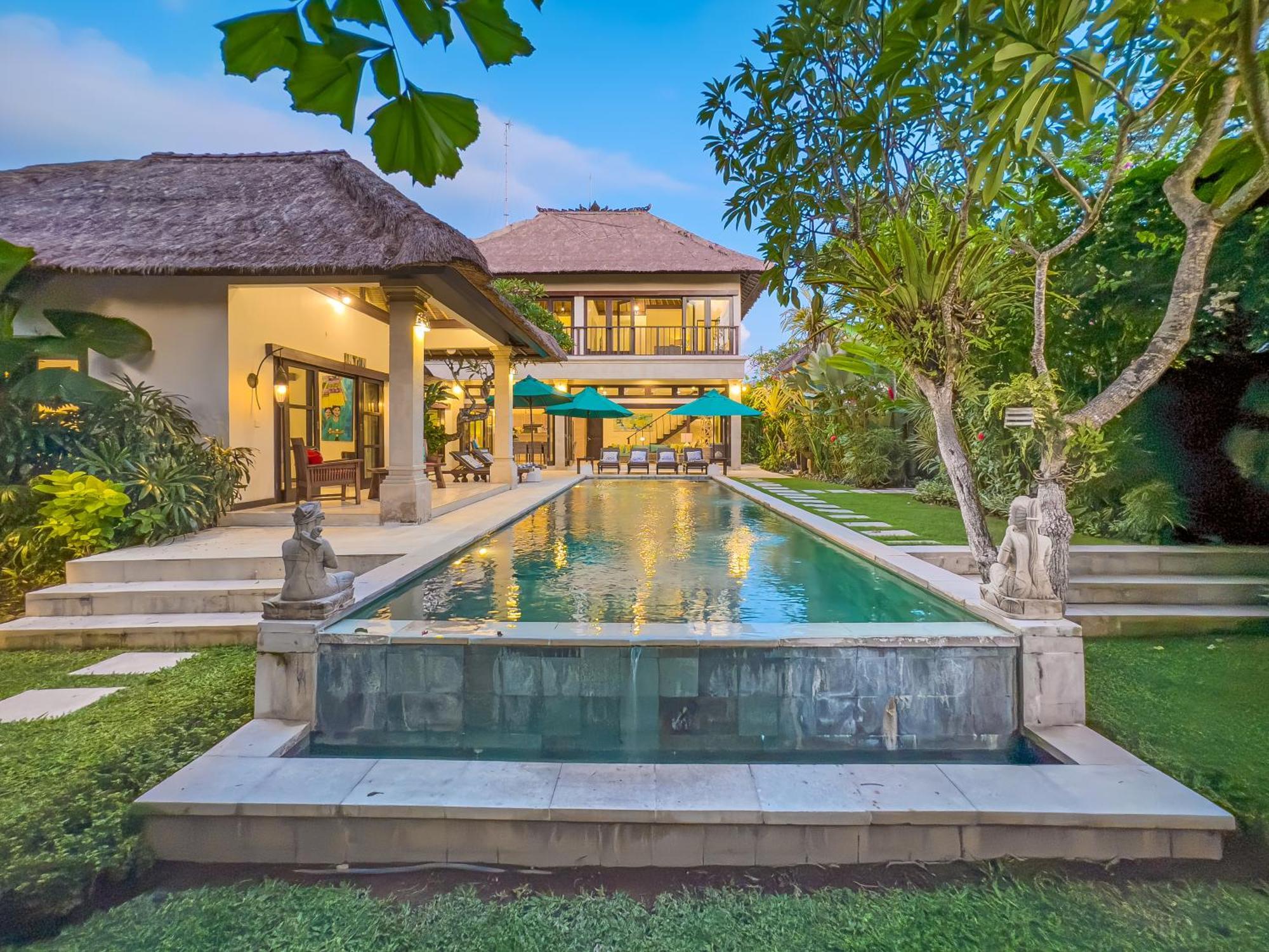 Villa Bugis Drupadi Seminyak Chambre photo